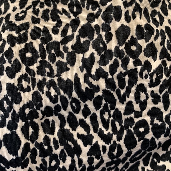 Nicole Miller Studio Leopard Print Long Sleeve Top Size 2X - Picture 10 of 10